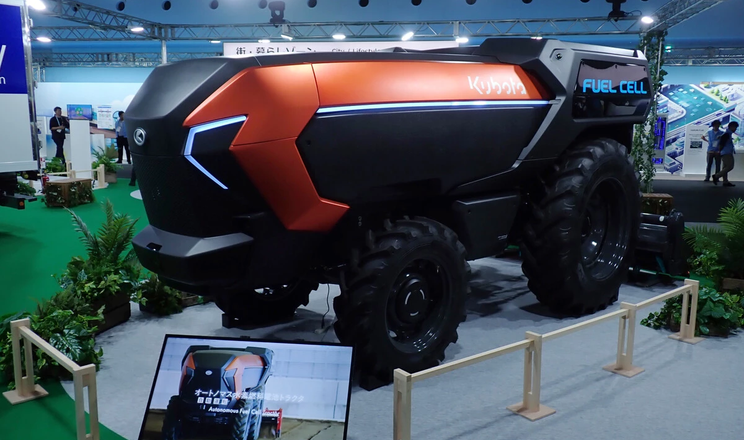 Kubota представила безпілотний трактор на водні