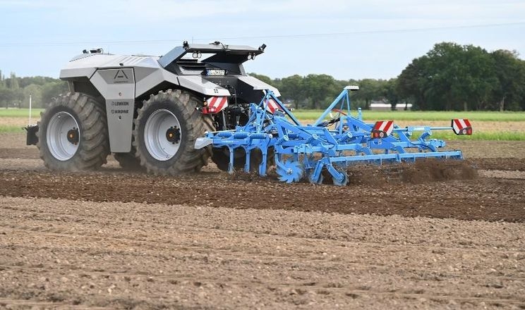 LEMKEN презентував розумний культиватор Karat з системою iQblue smart implement
