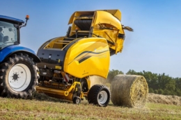New Holland представила нові рулонні прес-підбирачі Roll-Belt PLUS