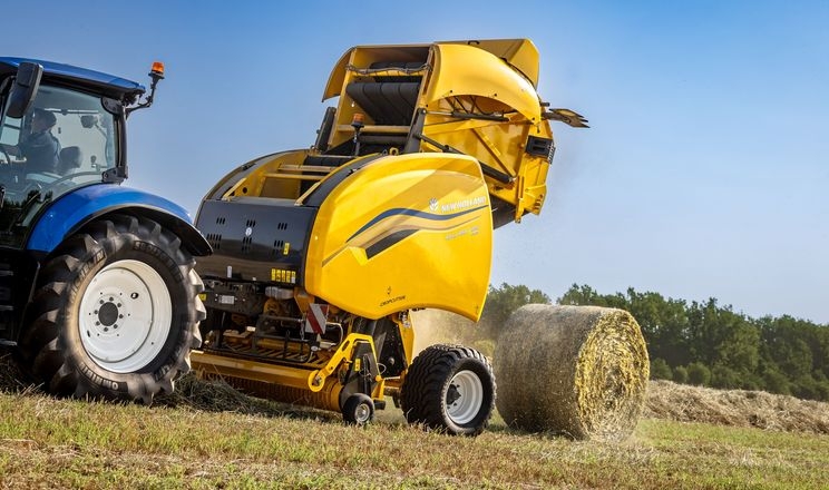 New Holland представила нові рулонні прес-підбирачі Roll-Belt PLUS