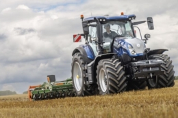 New Holland оновила серії тракторів T7 та T5S