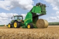 John Deere представив прес-підбирач V452M для силосу та важких культур