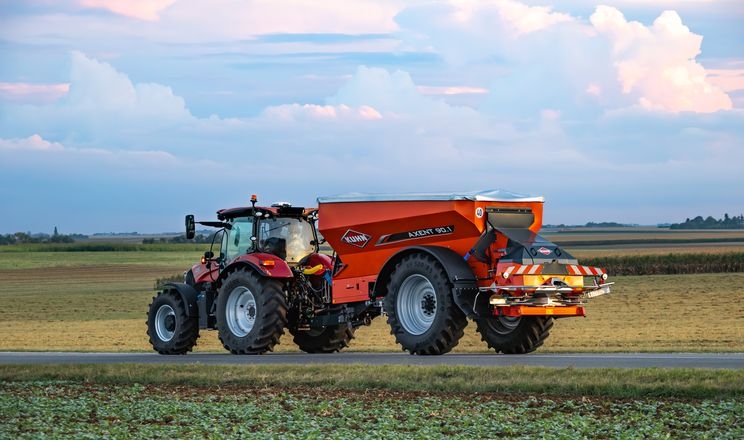 Titan Machinery розпочав обмін вживаних розкидачів добрив на KUHN AXENT 90.1