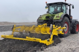 BEDNAR TERRADUO поєднує принципи глибокорозпушувача і щілювача