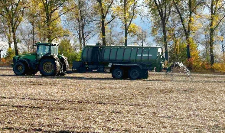 «Фармгейт Україна» підживлює поля дигестатом із біогазової станції A'SPIK GROUP