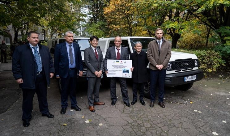Японія передала Україні обладнання для дослідження ґрунтів після розмінування