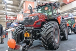 Başak представив свій найпотужніший трактор 5165 Red Power