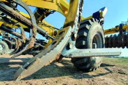 Фермер назвав BEDNAR ACTROS RO ідеальним культиватором для ріпаку в умовах нестачі вологи