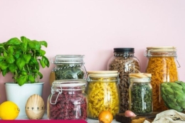 Некондиційні овочі перетворюють на макарони