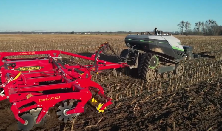 Робот AgXeed обробляє 80 га за 20 годин у реальних умовах