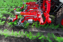 Штучний інтелект і «літаючі» ножі: Einböck представив культиватор INVERA