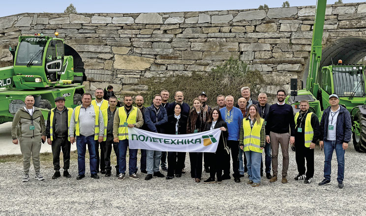 Історія про сім’ю, інженерну думку й відданість якості: українські аграрії відвідали в Італії завод телескопічних навантажувачів