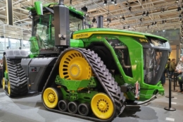 Найпотужніший серійний трактор John Deere презентували на Agritechnica