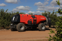 Автономний обприскувач KFAST від Kubota економить 25% пестицидів