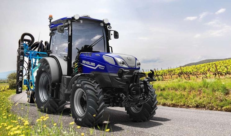 New Holland показала флагманський трактор для садів і виноградників