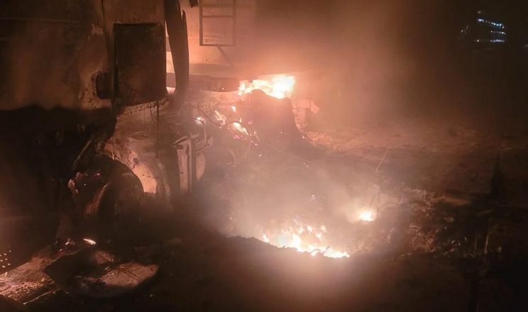 росія вчергове атакувала портову інфраструктуру Одещини: горіло близько 30 контейнерів із борошном та олією