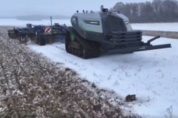 Автономний AgBot T2 7-SERIES показав продуктивність на рівні із John Deere 7R 270