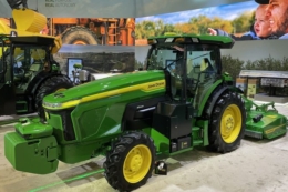 John Deere випустить електричний трактор E-Power у 2027 році