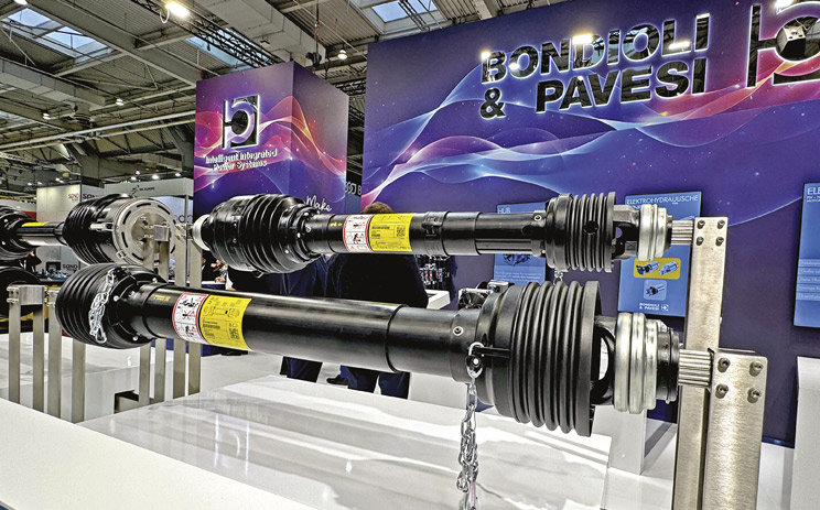 Механічні, гідравлічні й електричні приводи починають ділити порівну місця в сільськогосподарській і спеціальній техніці