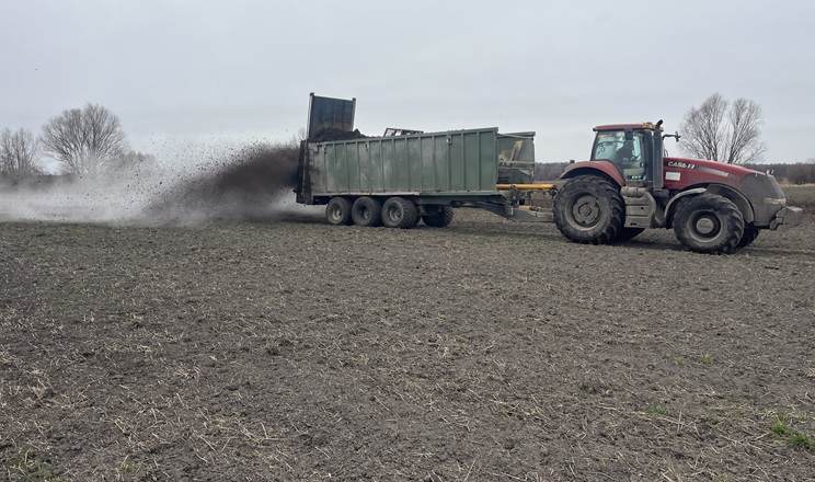 «Агрікор Холдинг» щороку вносить на поля по 50 т/га органічних добрив
