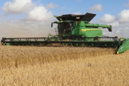 John Deere удосконалив автоматизацію комбайнів серій X9 та S7