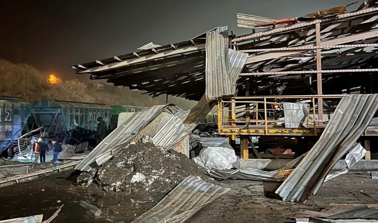 Внаслідок атаки по портовій інфраструктурі загинула людина, є поранені