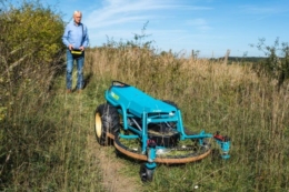 Spider представив газонокосарку з унікальним принципом роботи