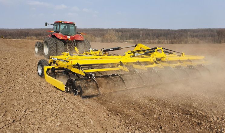 Компактори BEDNAR SWIFTER SE 10000 готують до 7 тис. га за сезон