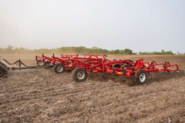 Väderstad пропонує українським аграріям 12-метрові культиватори