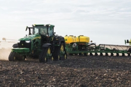 John Deere представила систему ExactShot для економії 66% добрив у сівалках