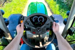 У 2025 році місячний дохід трактористів агрохолдингів зріс на 12%