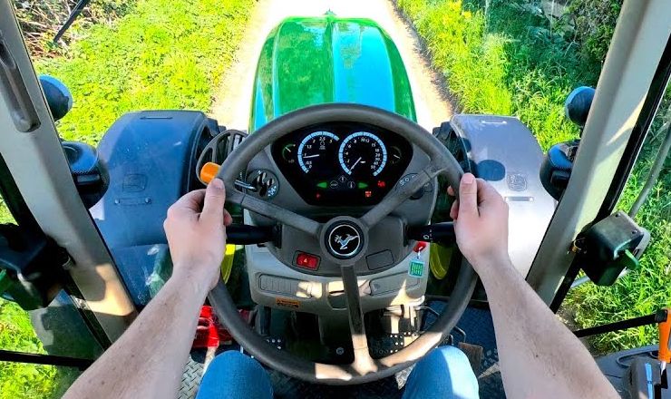 У 2025 році місячний дохід трактористів агрохолдингів зріс на 12%