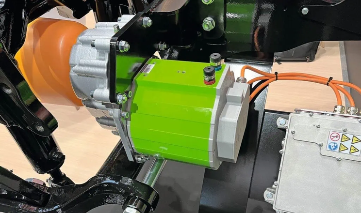 Zuidberg розробив електричний вал відбору потужності для тракторів