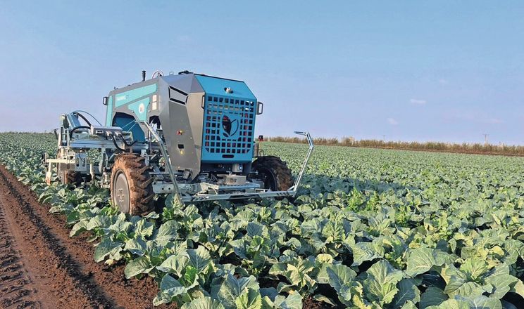 Кooiman Mechanisatie розпочав поставки розумного просапника Farming GT