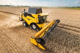 New Holland оновлює зернозбиральні комбайни CX7 та CX8