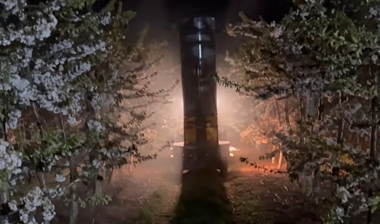 На Закарпатті фермери рятували сади від сильних заморозків