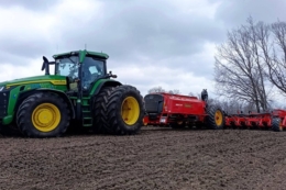 Весняна посівна стартувала в «ТАС Агро»: площі під соєю скоротять на 67%