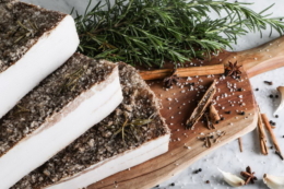 «Нива Переяславщини» освоїла виробництво сала за італійською  технологією