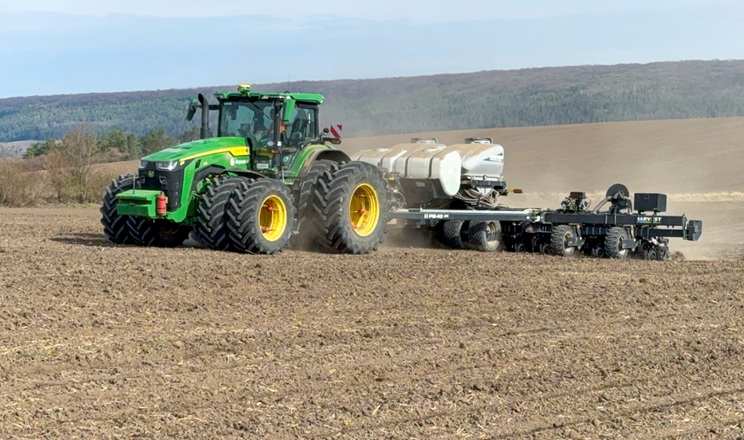 Сівба сої й кукурудзи в Західному Хабі МХП стартувала в оптимальні строки