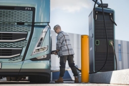 Volvo представляє нові вантажівки із запасом ходу до 700 км