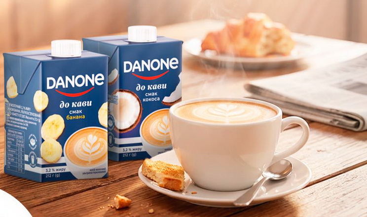 У лінійці Danone з'явилося молоко до кави зі смаками кокоса й банана