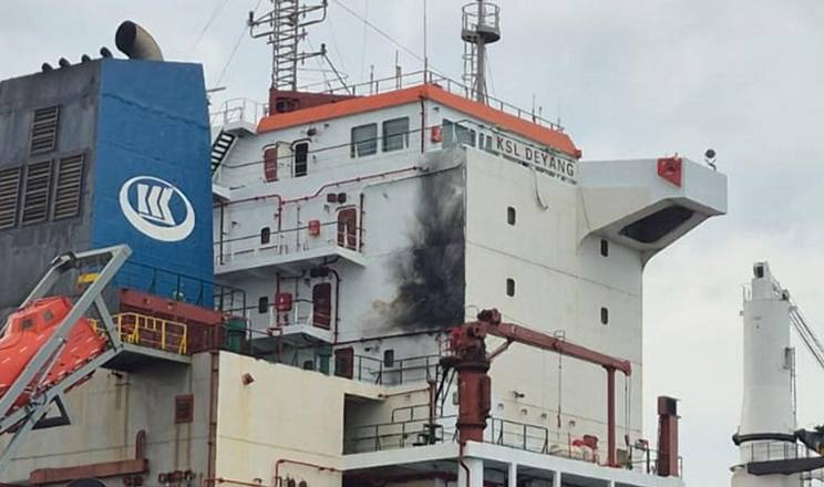 Напередодні візиту путіна до Сі рф у Чорному морі вдарила по судну з громадянами Китаю