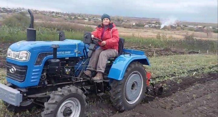 Подружжя з Харківщини відновлює розсадник після окупації