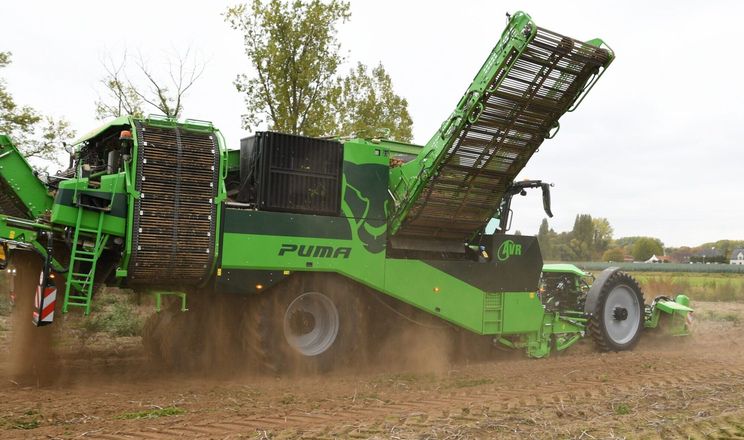 AVR скоротив працівників через кризу ринку картоплезбиральної техніки