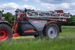 Kuhn представить новий причіпний обприскувач Karan Power 6000