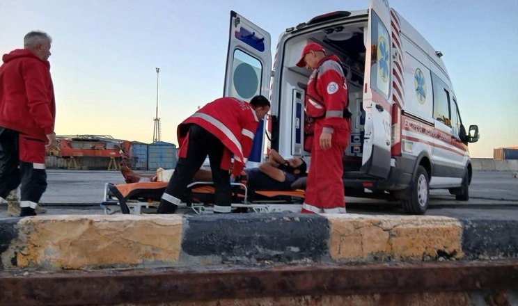 російські БпЛА атакували цивільні судна в акваторії Чорного моря: загинув член екіпажу