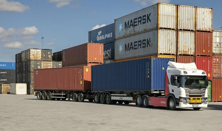 Україна запускає використання довгомірних триланкових автопоїздів