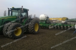 John Deere розширює автоматизацію сівалок і комбайнів