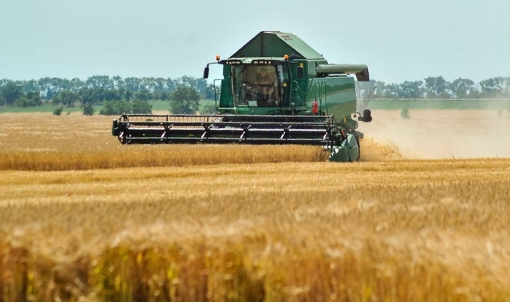 Жнива в Tekom Agro Group стартували з обмолоту озимого ячменю