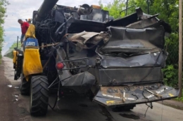 Росіяни знищили комбайн New Holland під час жнив на Сумщині